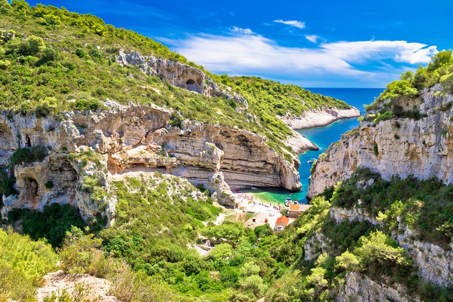 Inselhüpfen Deluxe Yacht Kreuzfahrt ab Split mit MY Mama Marija II*****