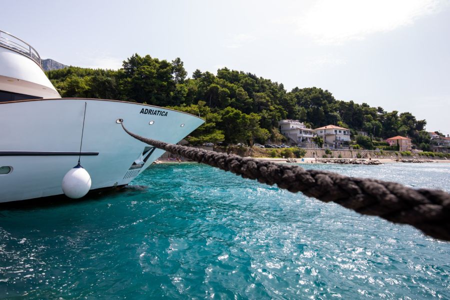 Inselhüpfen Deluxe Superior Yacht Kreuzfahrt ab Split bis Dubrovnik mit MY Adriatica*****