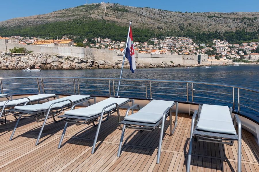 Inselhüpfen Deluxe Yacht Kreuzfahrt ab Split mit MY Antaris*****SD