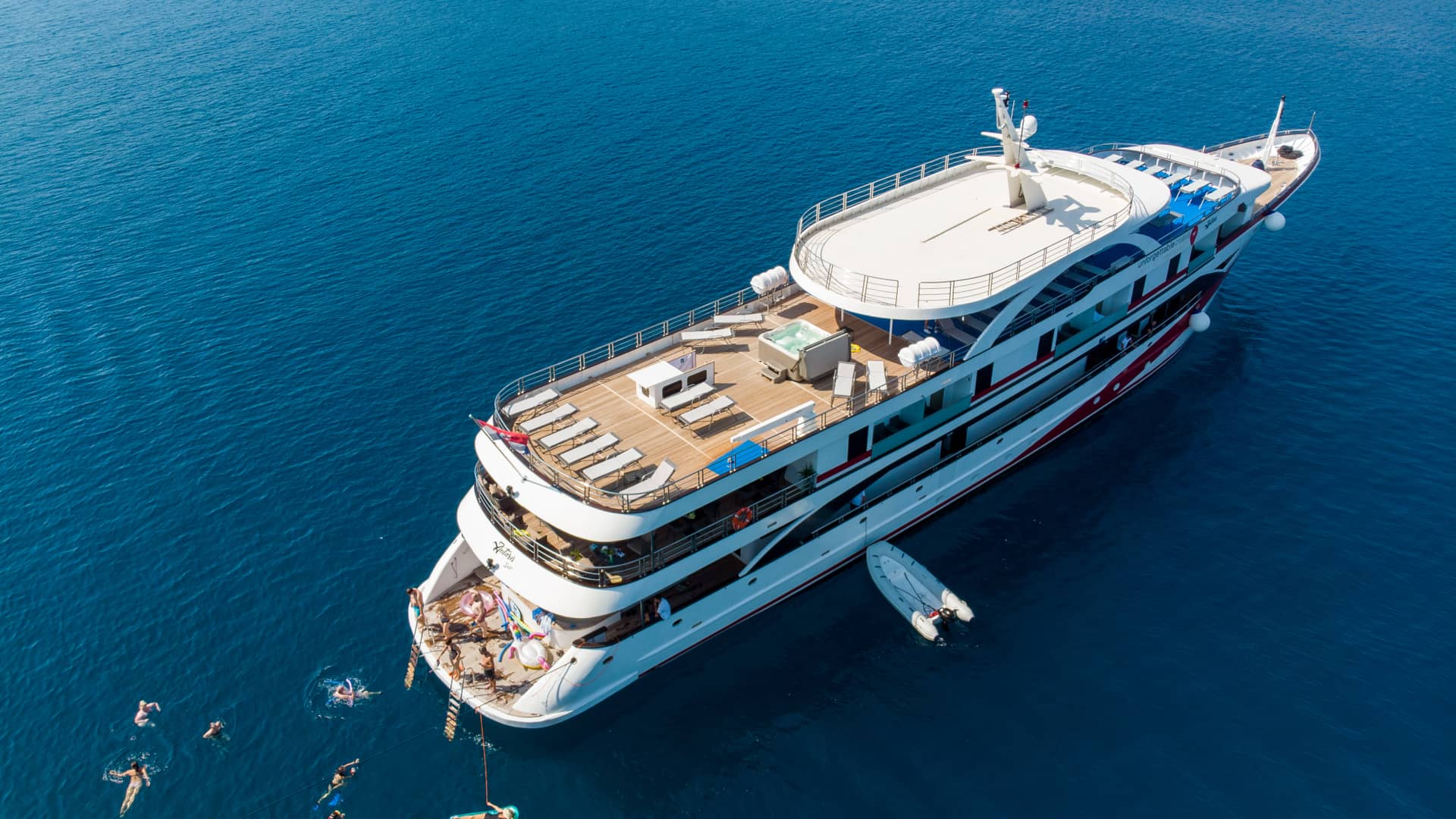 Inselhüpfen Deluxe Yacht Kreuzfahrt ab Dubrovnik bis Split mit MY Antaris*****DS