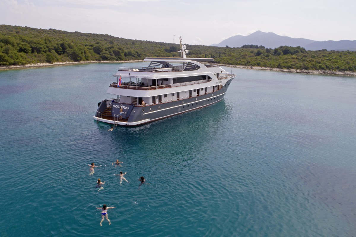 Vollcharter Kreuzfahrt mit MY Solaris ab Trogir