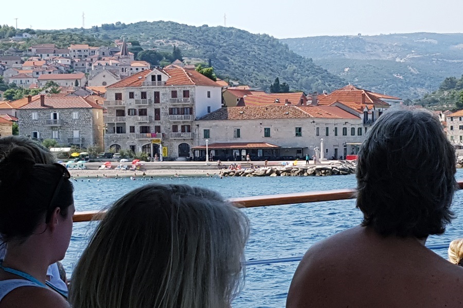 Baderoute Inselhüpfen Kreuzfahrt ab Trogir mit NoName Premium Schiff***