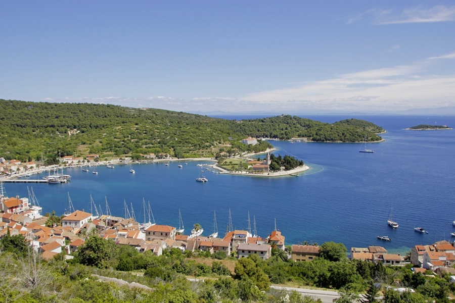 Inselhüpfen Deluxe Yacht Kreuzfahrt mit MY Azzurro mit Insel Vis*****