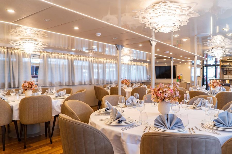 Inselhüpfen Deluxe Kreuzfahrt ab Dubrovnik bis Split mit MY Roko