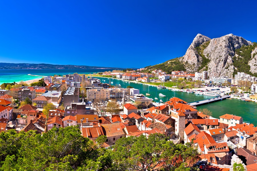 Vollcharter Kreuzfahrt mit MS Azimut ab Trogir