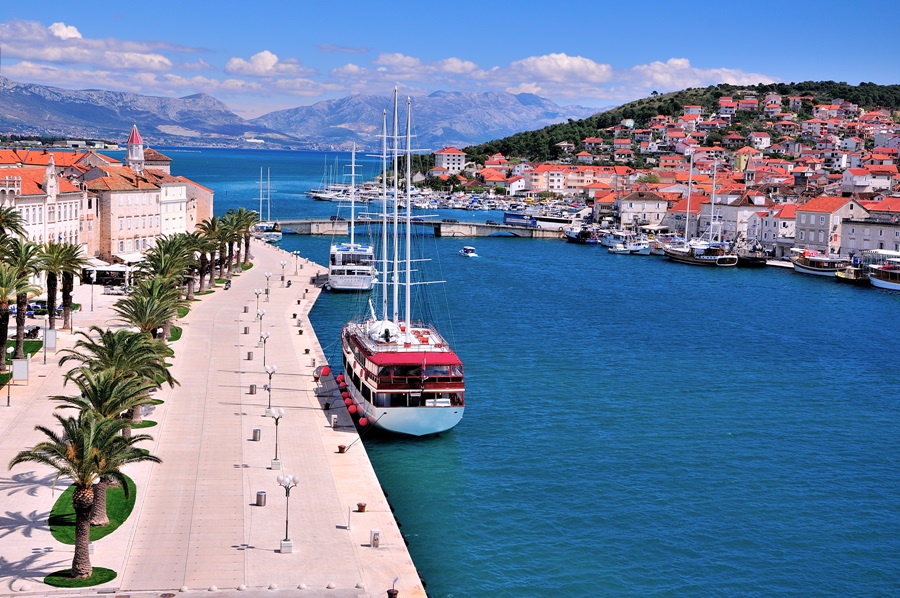 Vollcharter Kreuzfahrt mit MS Azimut ab Trogir