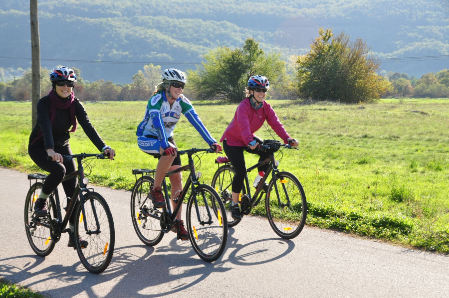 Radfahren durch Kroatiens Nationalparks