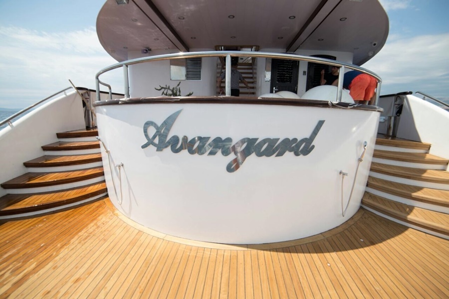 Inselhüpfen Yacht Kreuzfahrt Deluxe Superior  Land und Cruise