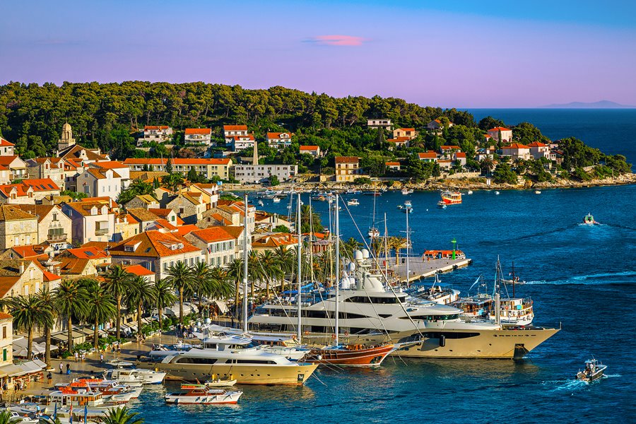 Inselhüpfen Deluxe Yacht Kreuzfahrt ab Trogir mit MY Stella Maris TMT