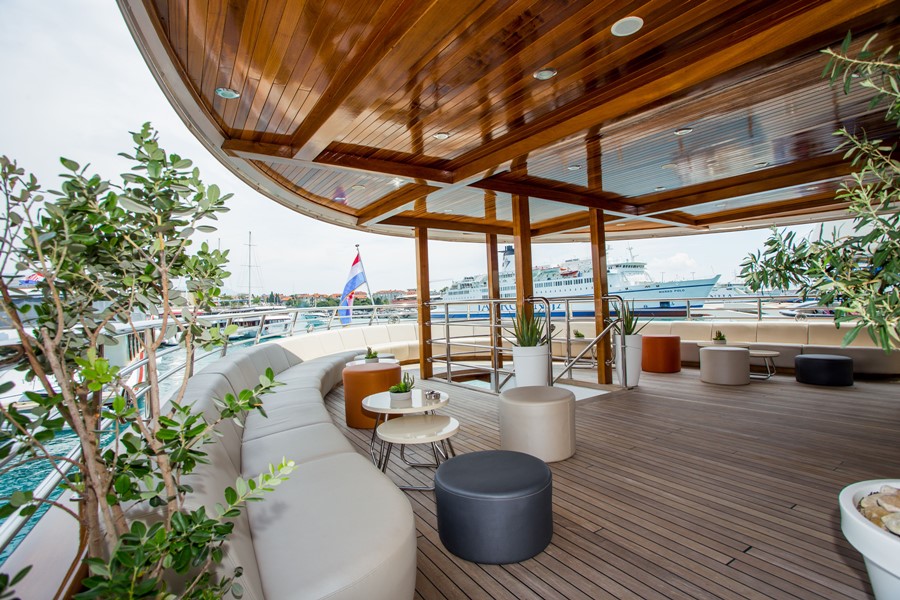 Inselhüpfen Yacht Kreuzfahrt Deluxe Superior Futura SPU